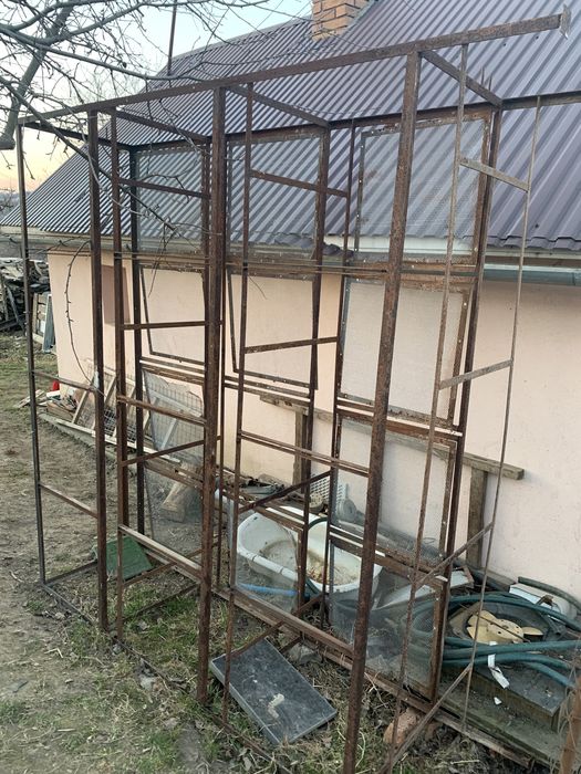 Каркас клітки для кролів