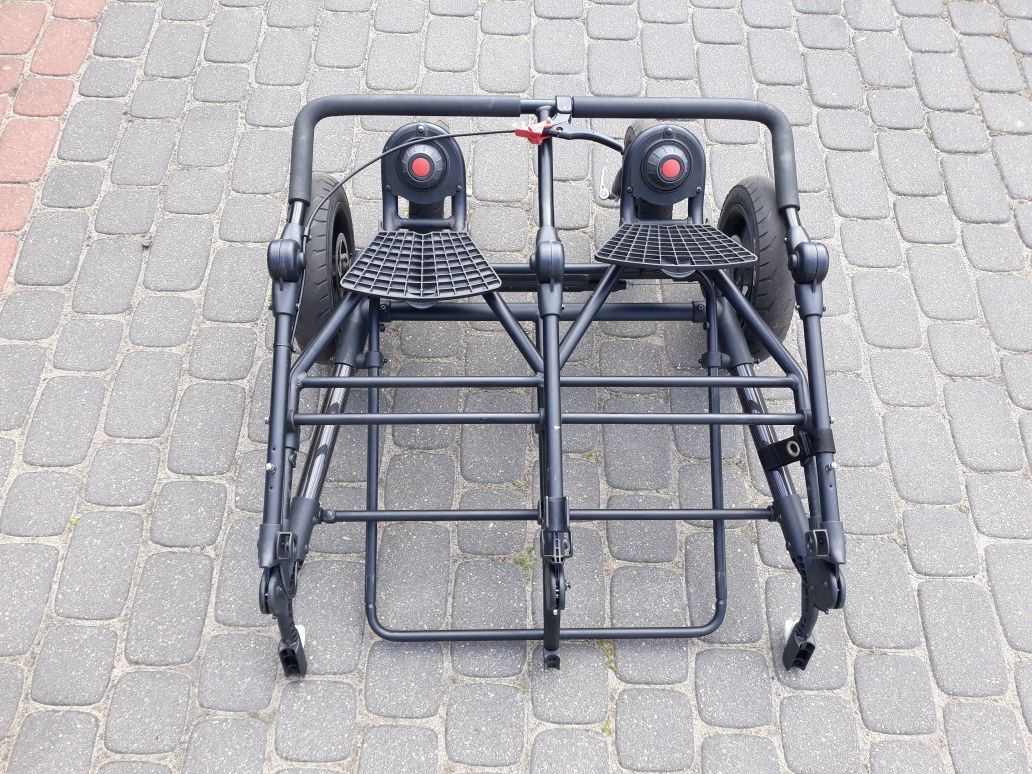 Wózek dla bliźniaków gondola + spacerówka