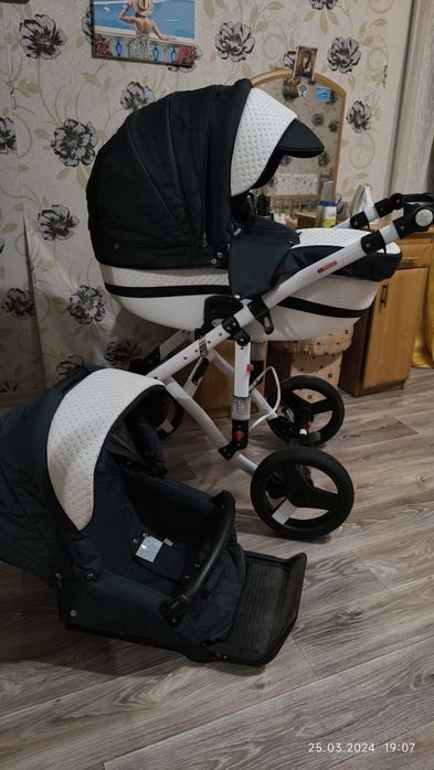 Коляска 2 в 1 Adamex Vicco