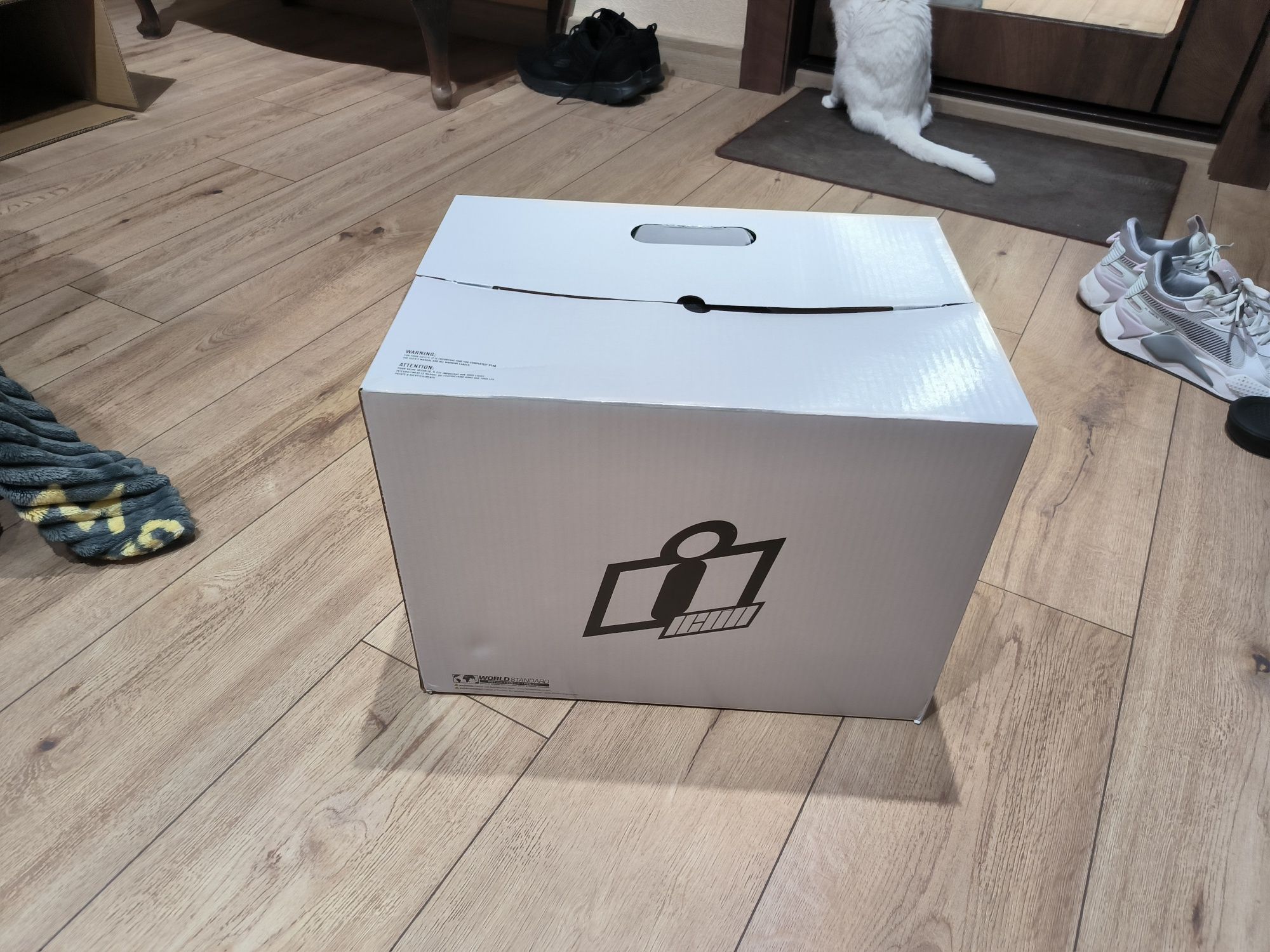 Шолом ICON AIRFORM Guardian Gold
