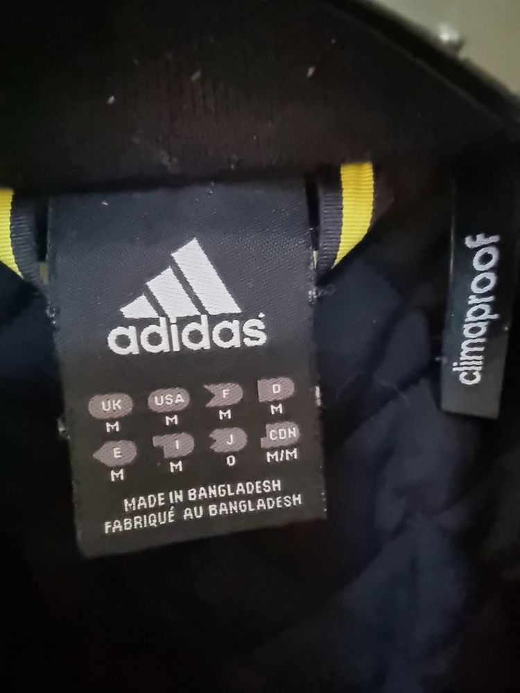 Куртка Adidas розмір М