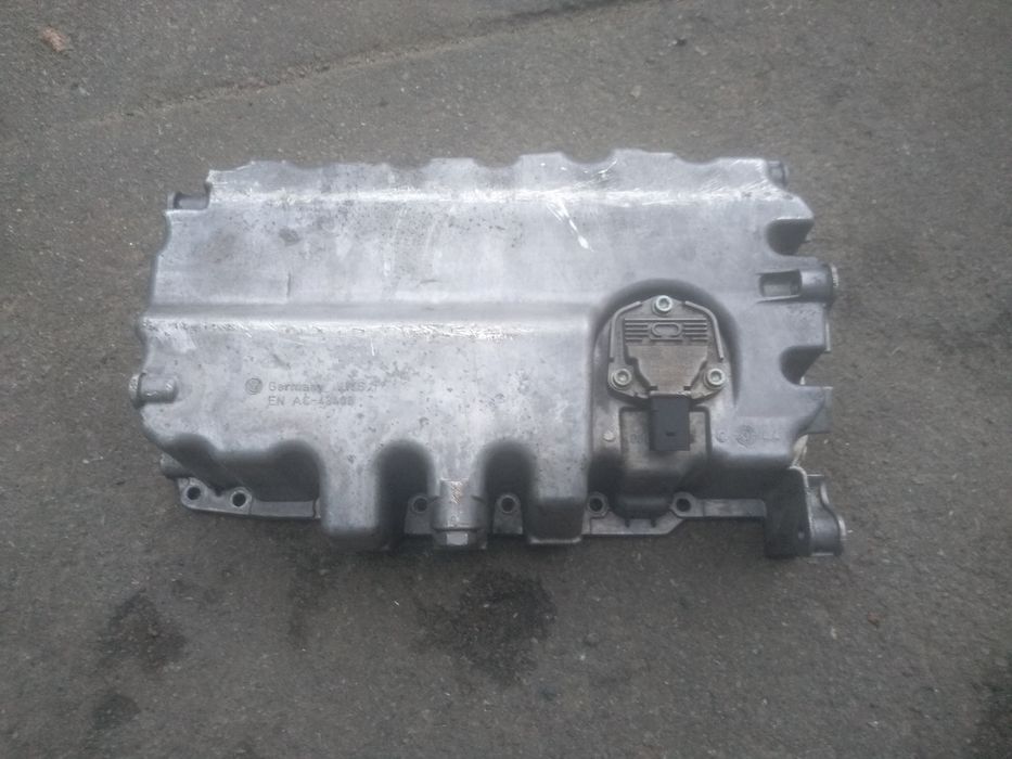 Поддон масляний vw ауді шкода 2.0tgi
