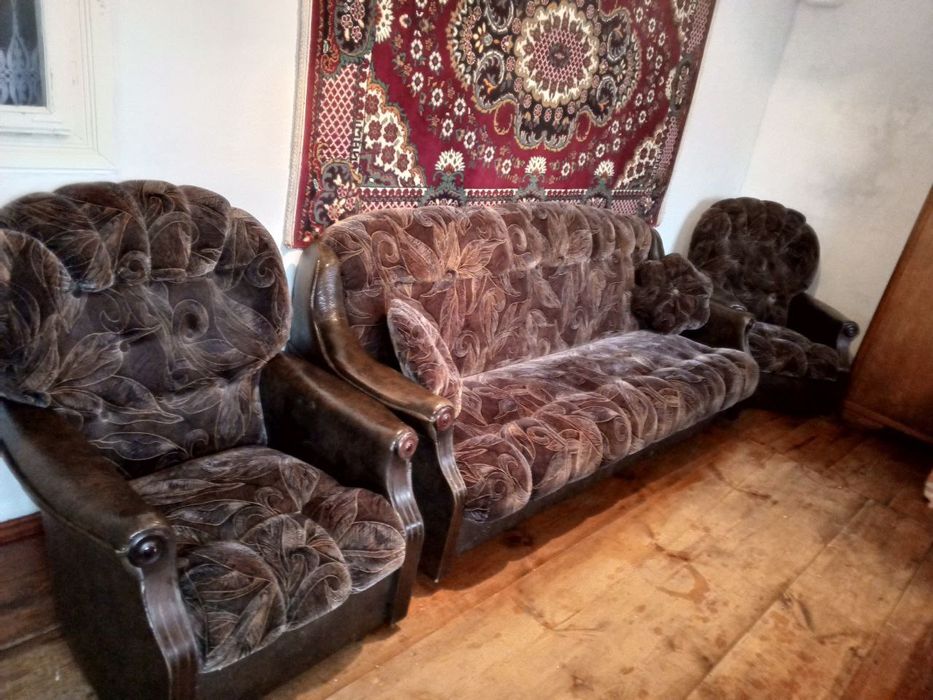 Продається диван  та крісла в хорошому стані