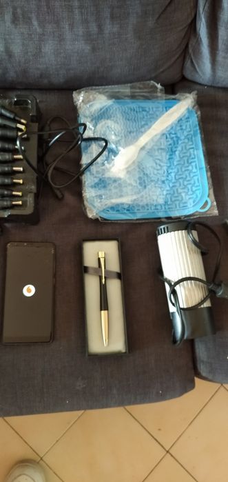 Vendo telemóveis e outros