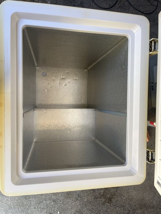 Морозильна камера 100л