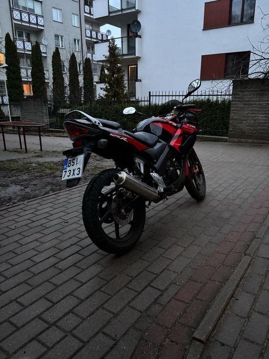 Honda CBR 125r jc39