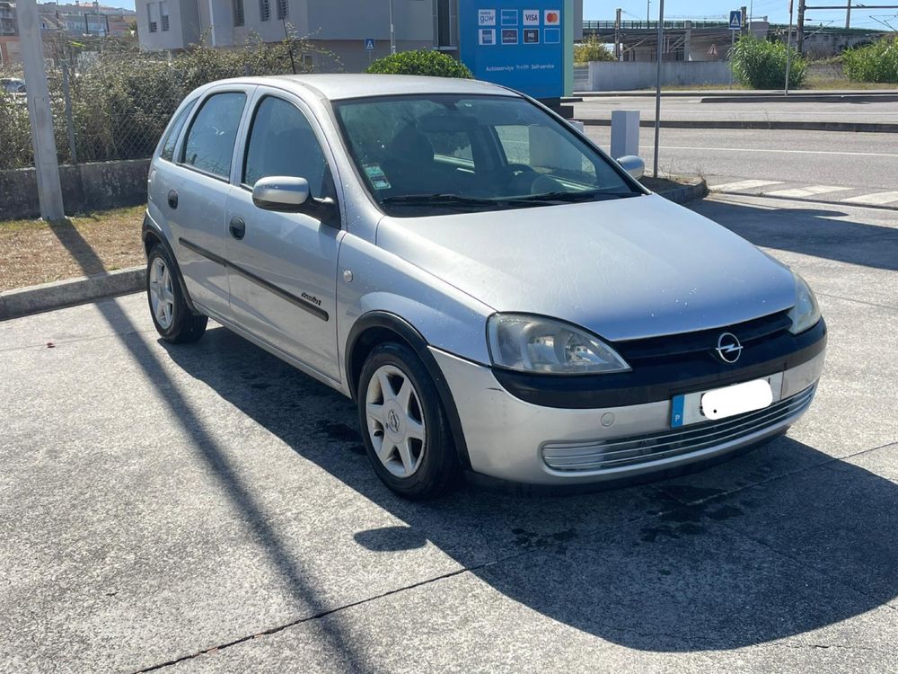 Opel corsa 1.0 bom estado