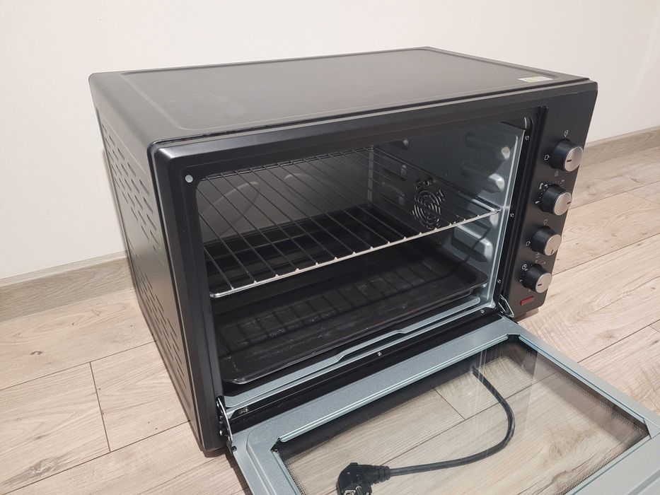 Piekarnik elektryczny TERMOOBIEG 60L FIRST AUSTRIA FA-5047