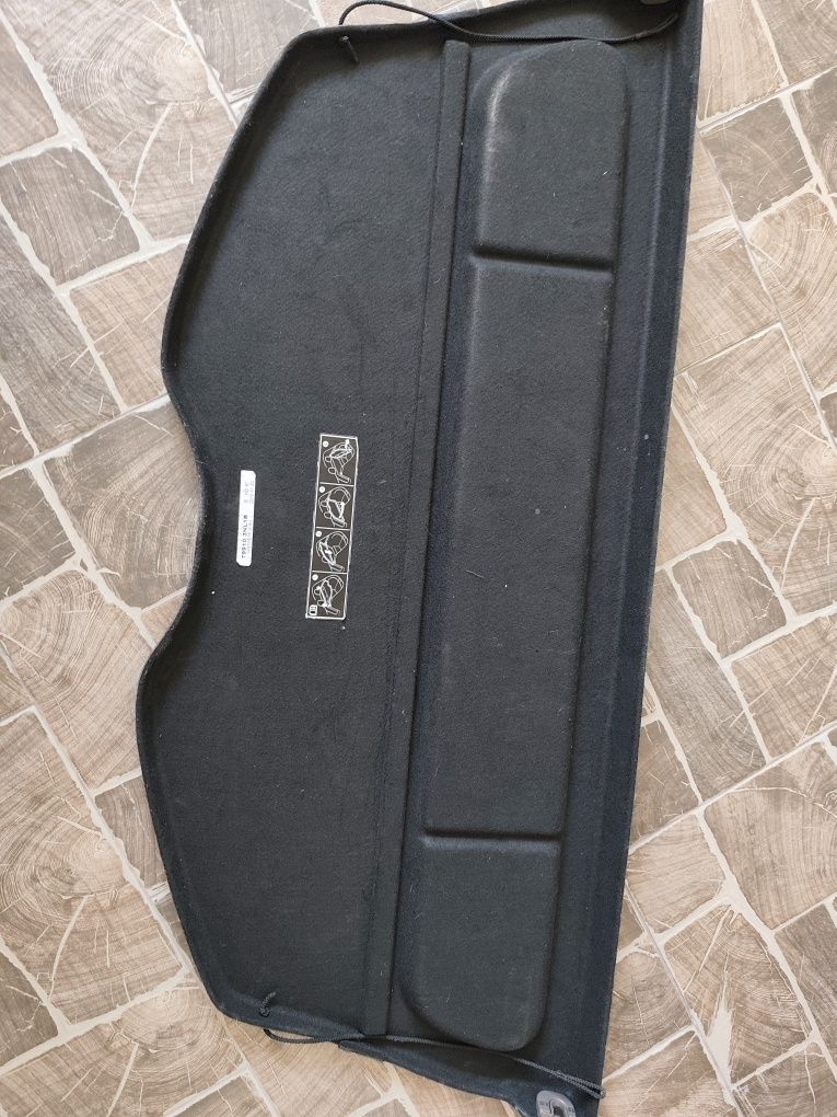 Поличка в багажник nissan leaf оригінал приїхала з авто 2015року