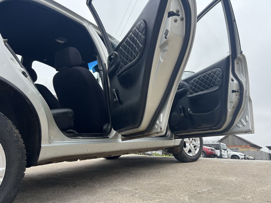 Део сенс 2004рік титани