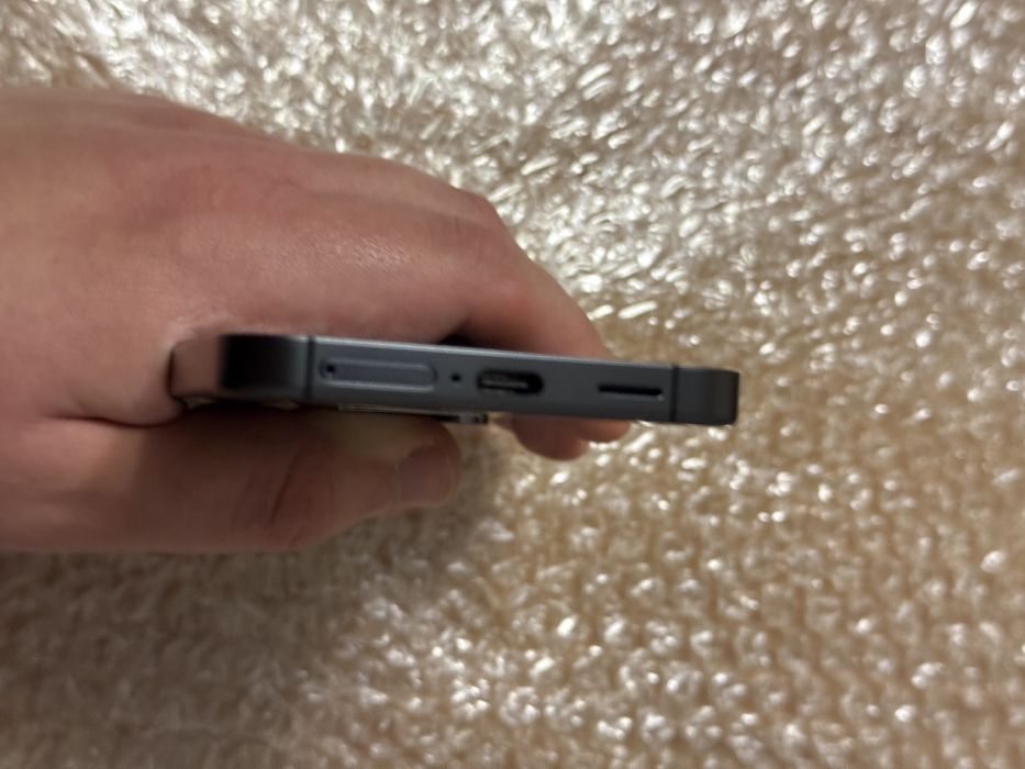 Samsung galaxy s24 128gb Snapdragon Ідеал 100% батарея + чохол