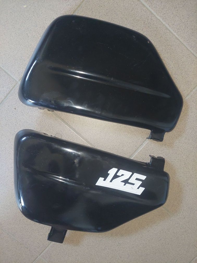 Sprzedam oslony boczne rama wsk125 kpl