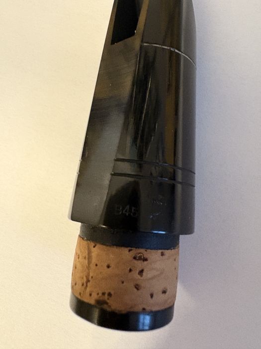 ustnik Vandoren B45 z lirą do klarnetu B