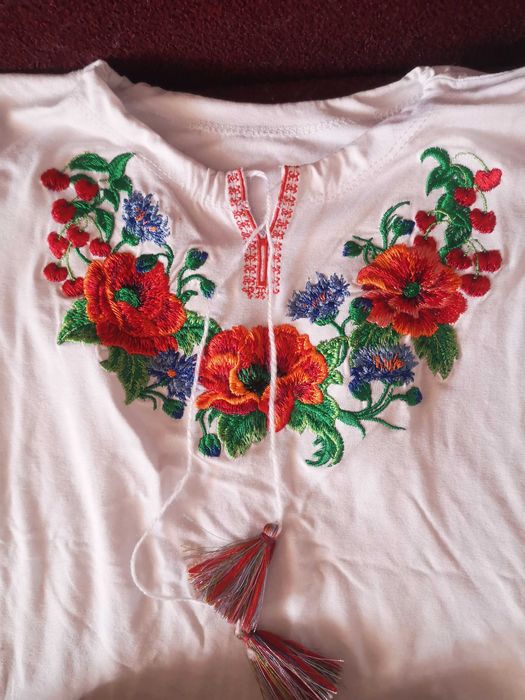 Продам дитячу вишиванку