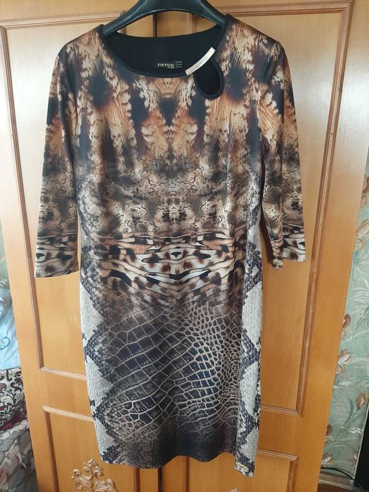 Женское красивое нарядное платье ESTEE Plus Р.48