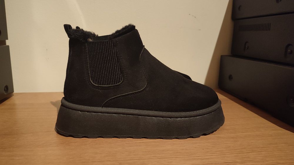 Botas pretas de inverno NOVAS