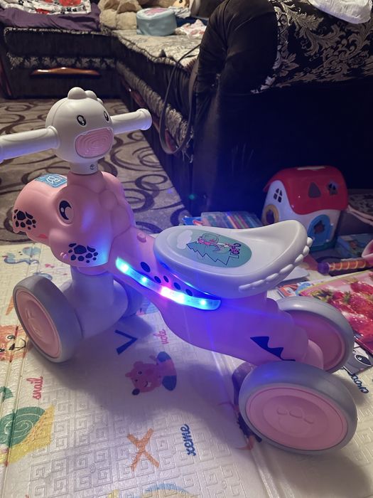 Біговел дитячий новий музичний з підсвіткою