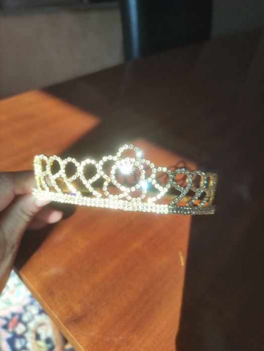 Tiara Coroa Noiva Brilhantes Dourada