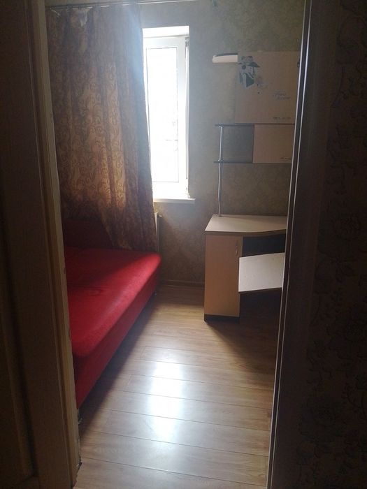Отдельный дом в центре с отдельным двором, автономное отопление..