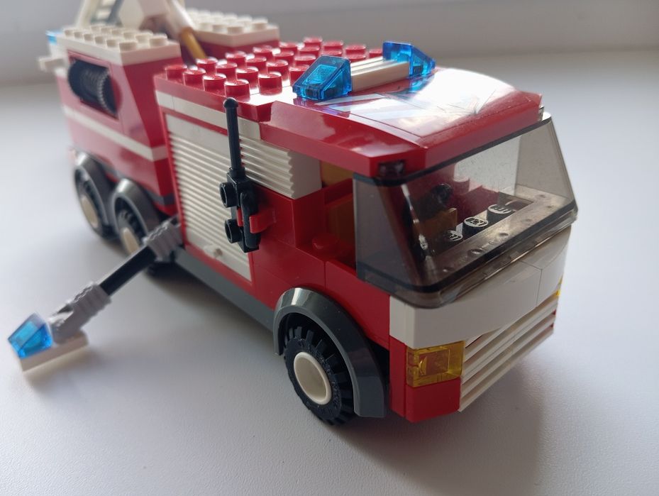 Lego 7239 Fire truck (2005 рік)