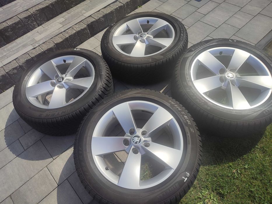 Koła zimowe 17, Skoda, Felgi 2022r, opon Pirelli 2023r.