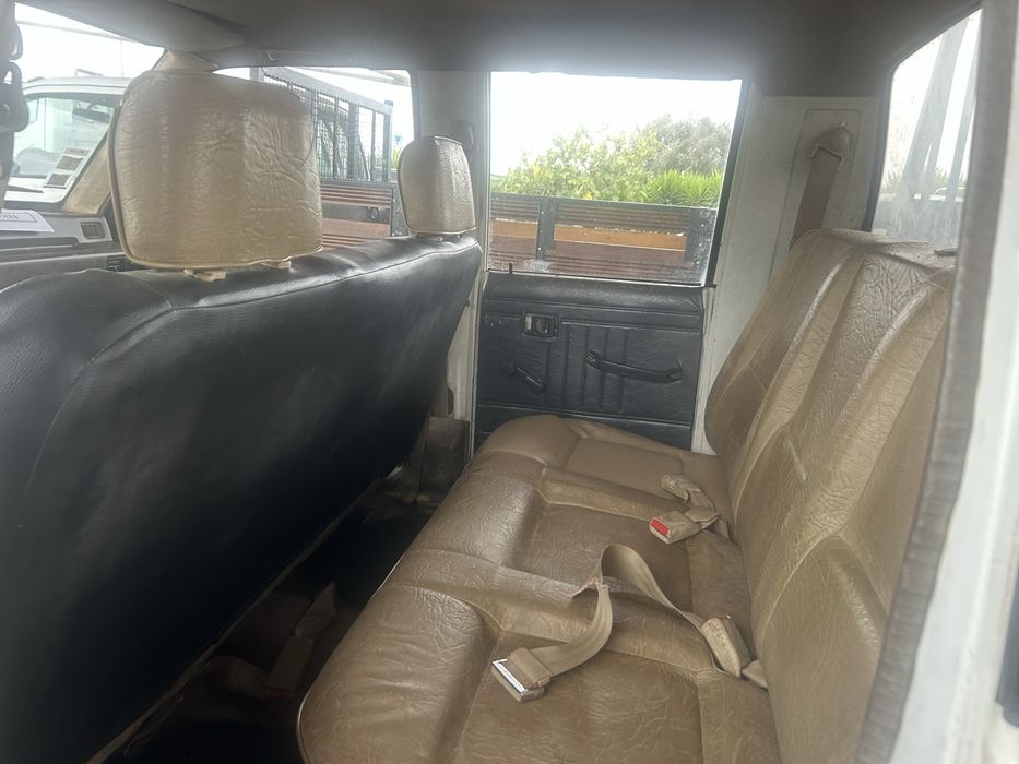 Mitsubishi l200 4x4 5 lugares