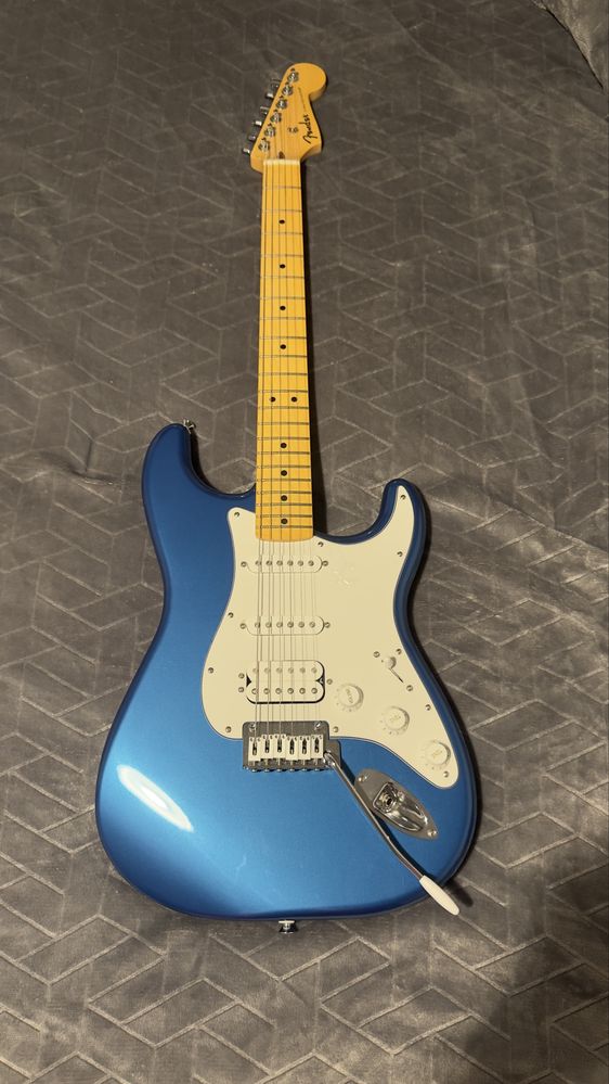 Fender standard stratocaster HSS, Aqua Marine Metallic