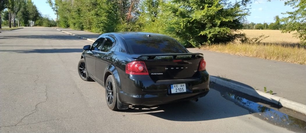 Продам Dodge Avenger