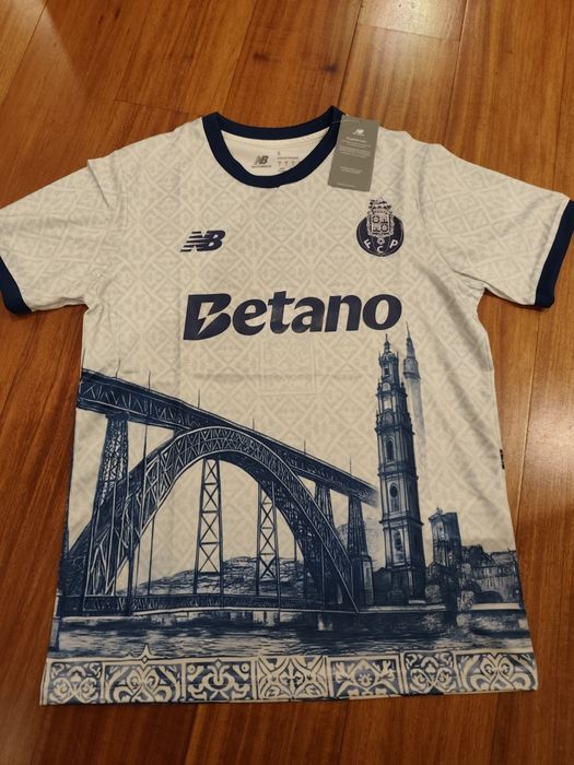 Camisola FC Porto inspiração na Ribeira