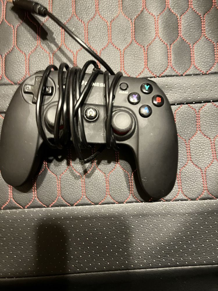Gamepad Genesis przewodowy do PC / laptopa”