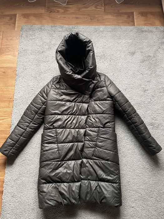 Жіночий пуховик