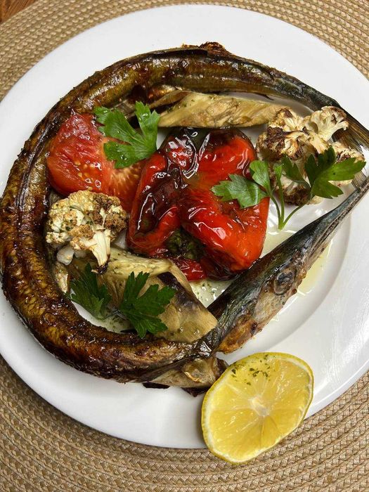 Сарган з овочами