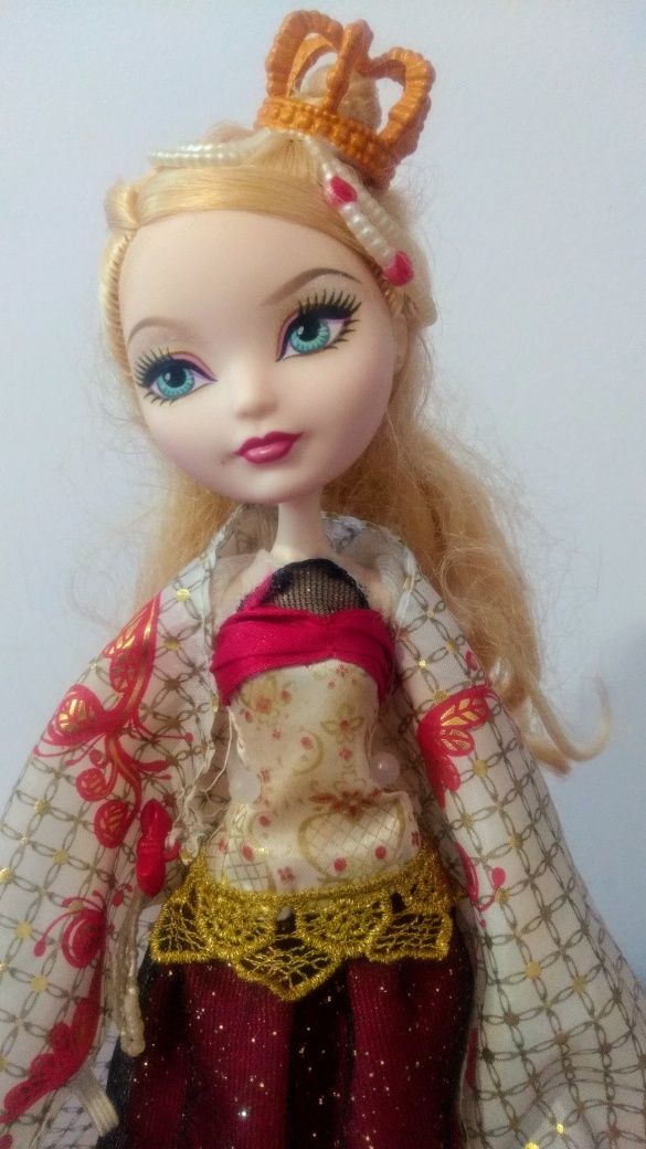 Lalki Ever After high Apple white lalka