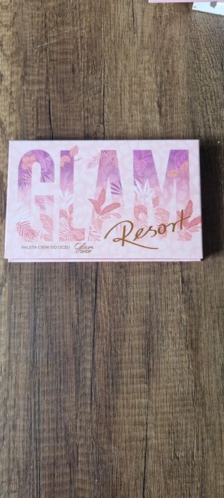 Paleta Glam Shop Resort