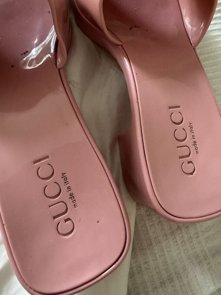 Gucci rubber sandals gumowe klapki na obcasie 39