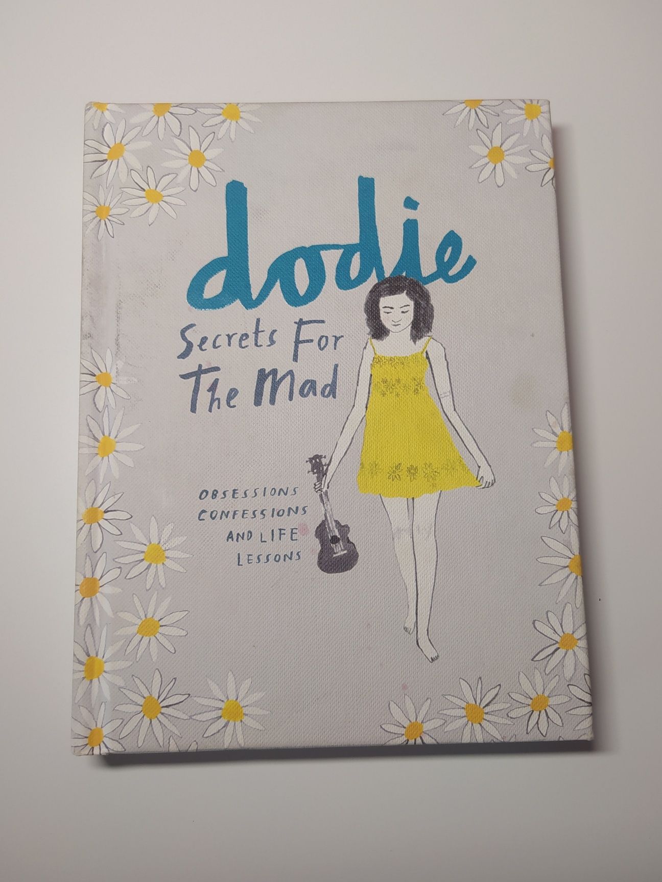 dodie - Secrets for The Mad. Książka po angielsku