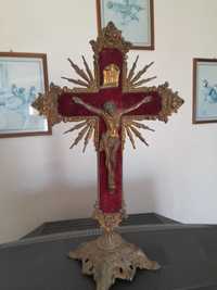 Cruz de Cristo em ferro