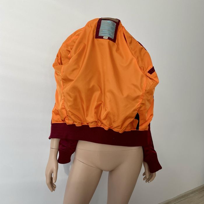 Alpha Industries bomberka kurtka damska XS
rozmiar:XS 
kolor:bordowy