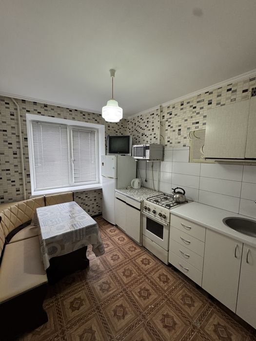 Оренда 2 кімн. квартири , меблі , техніка! Пр-т Левка Лукʼяненка!