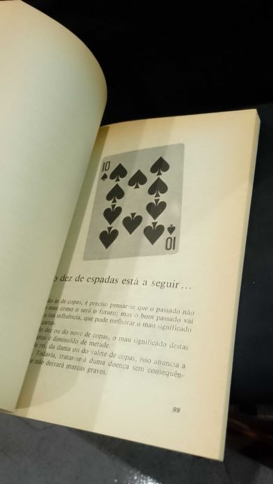 O seu futuro nas cartas - Louis Stanké