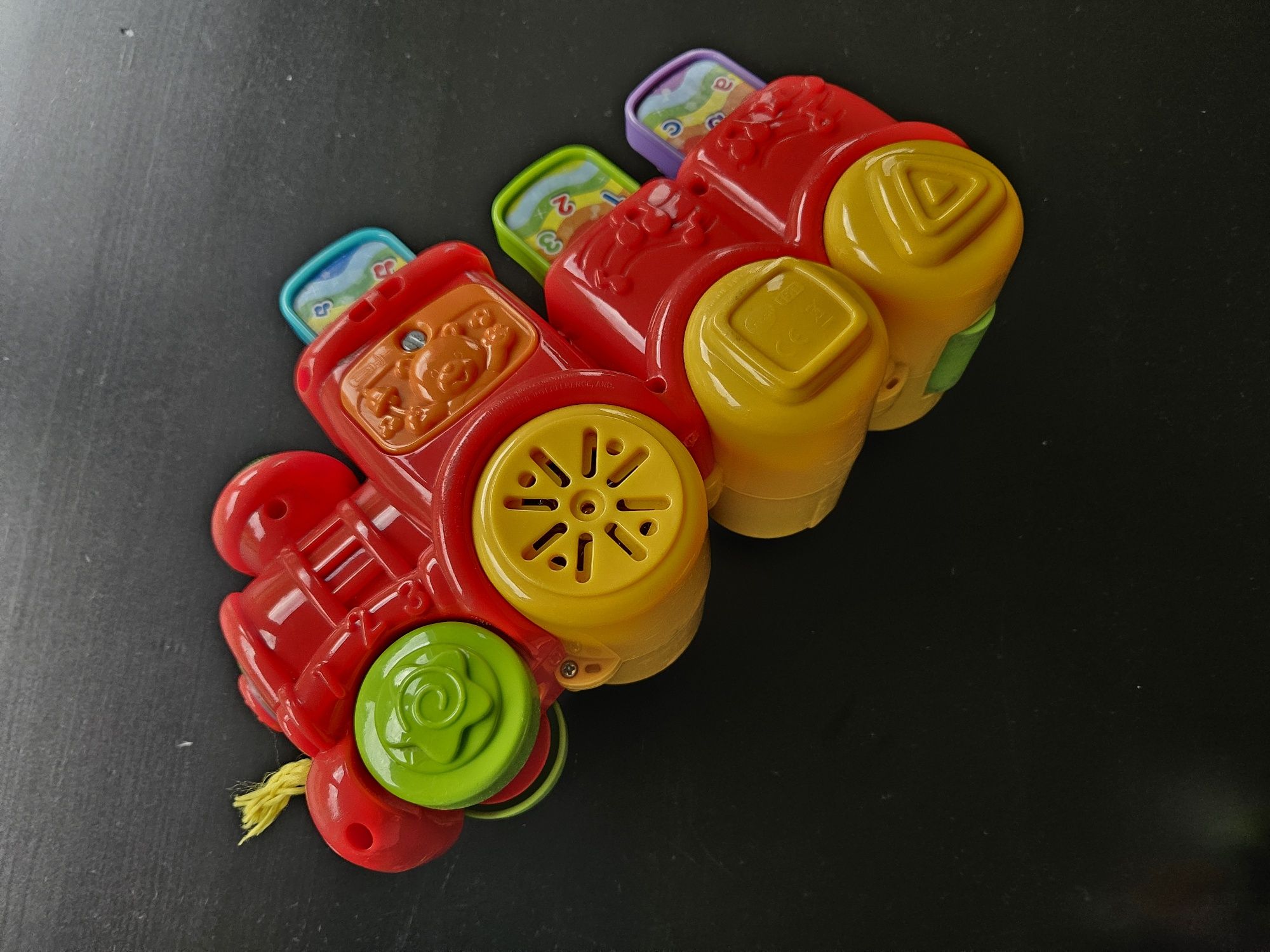 Pociąg vtech z okienkami