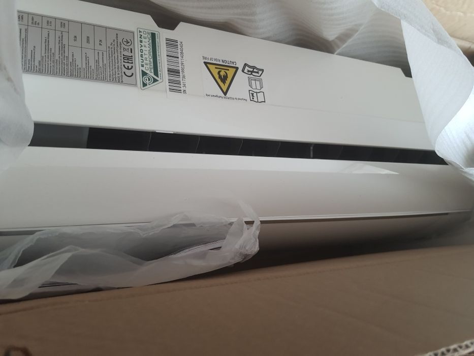 Кондиціонер  Midea Blanc MA-12N1D0