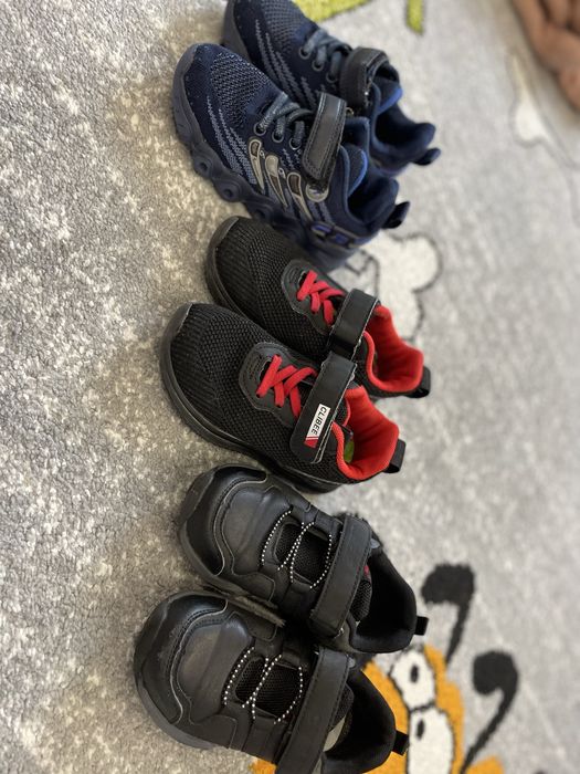 Кросівки 28р,28р,29р