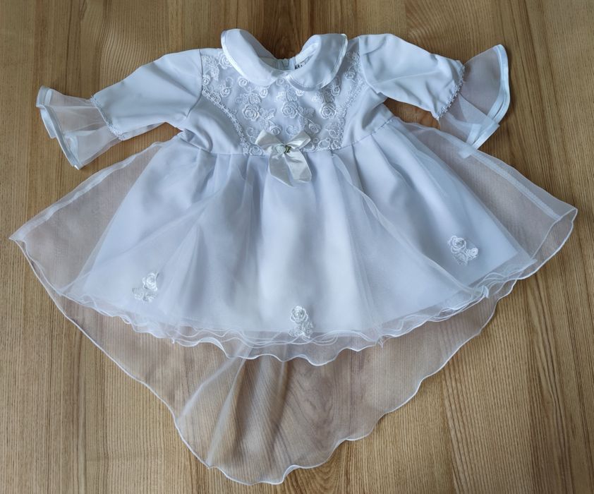 Sukienka do chrztu  68 cm