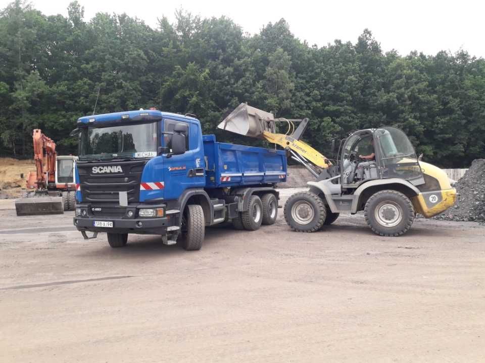 Wywóz Transport Utylizacja Glina GRUZ ziemia  Załadunek Koparka