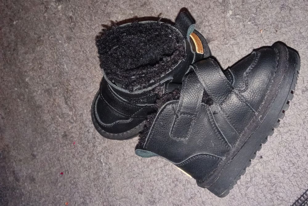 Дитячі ботіки зимові дуже теплі чорні