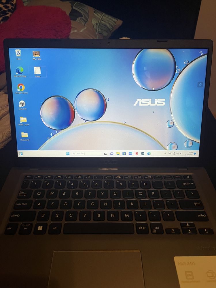 Laptop Asus nowy