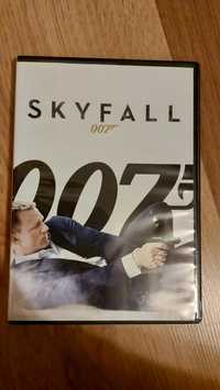 Film James Bond Skyfall, wersja angielska i hiszpańska