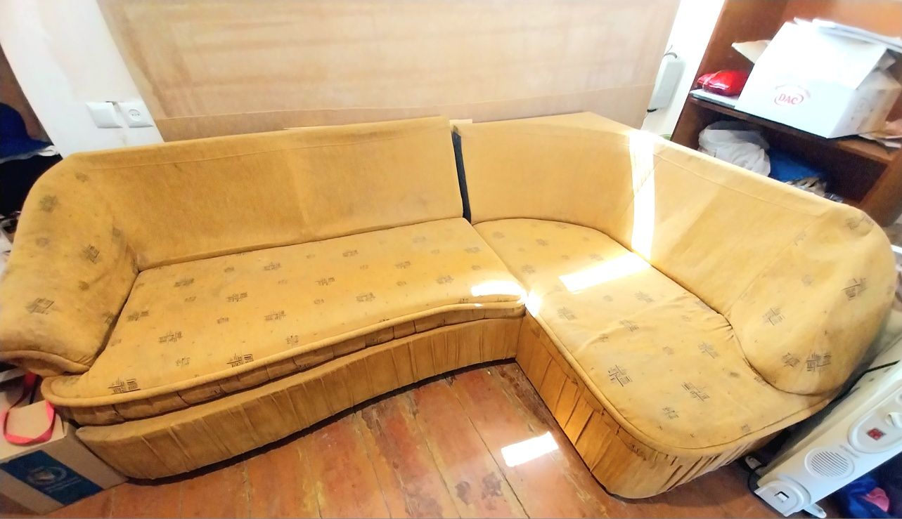 Продам диван б/у в нормальному стані
