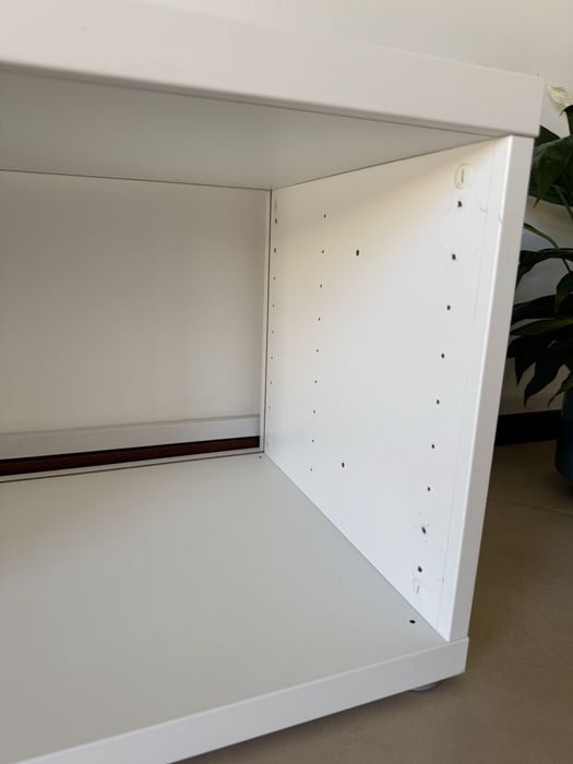 Movel BESTA com 3 portas